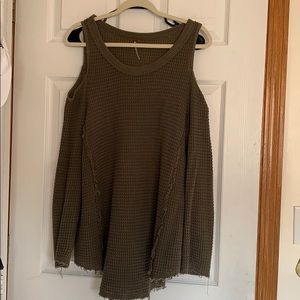 Shoulder less Free People sweater